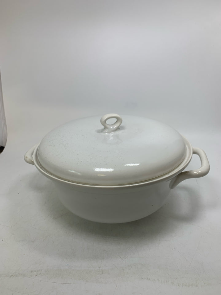 HEAVY WHITE GIOVANNI RANA ZUPPIERA SOUP TUREEN.
