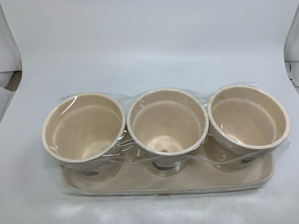 4 PC PLANTERS W/ TRAY BIRD NEST TREE.