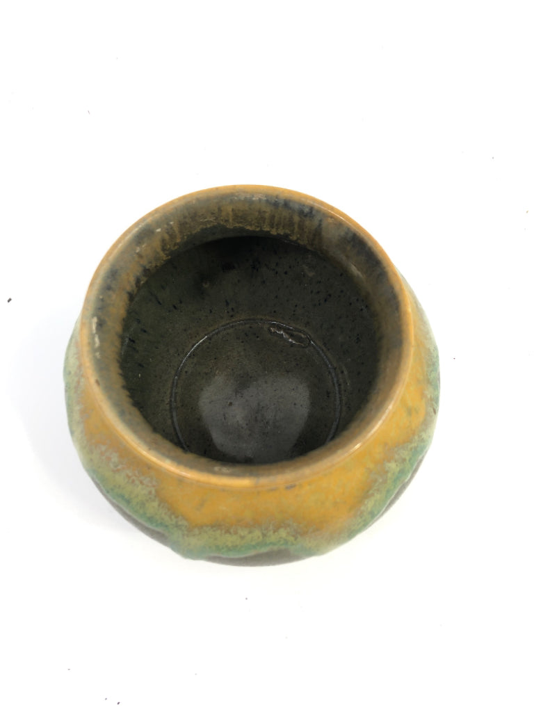 GREY W/YELLOW+BLUE DRIP GLAZE VASE.