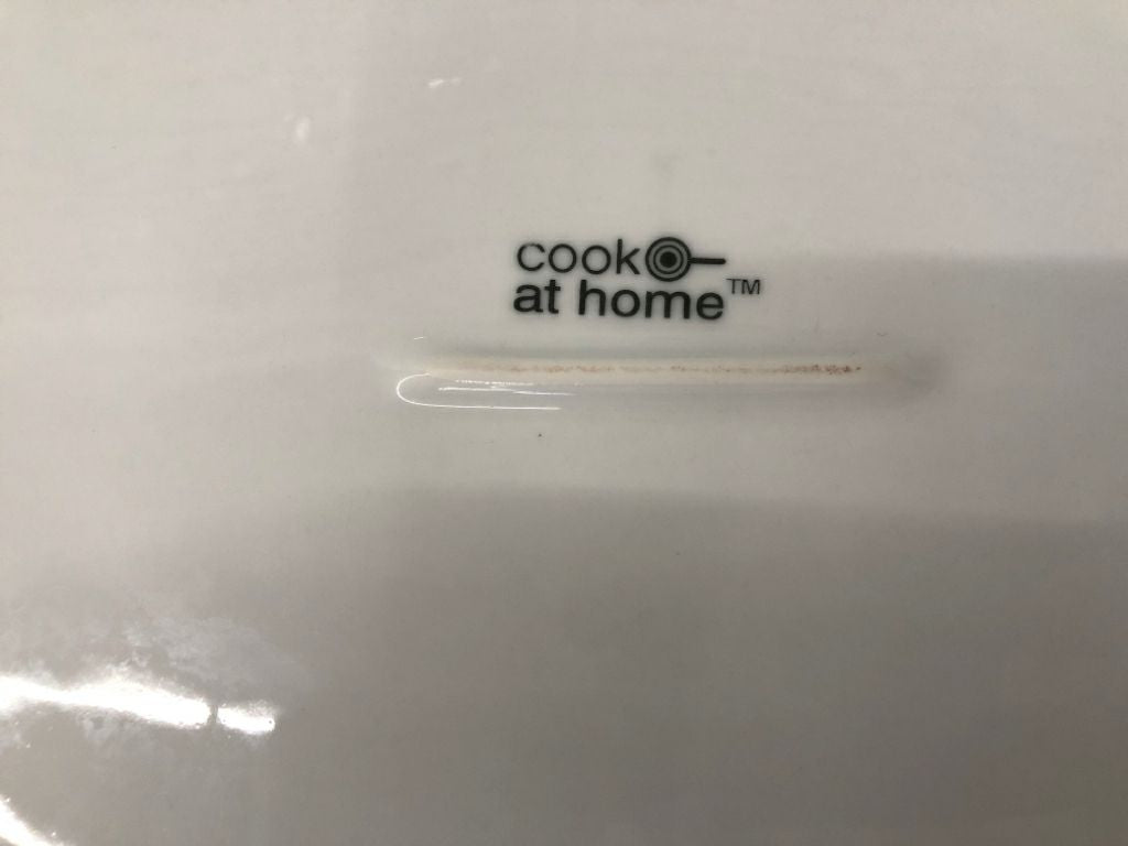 OVAL WHITE PLATTER.