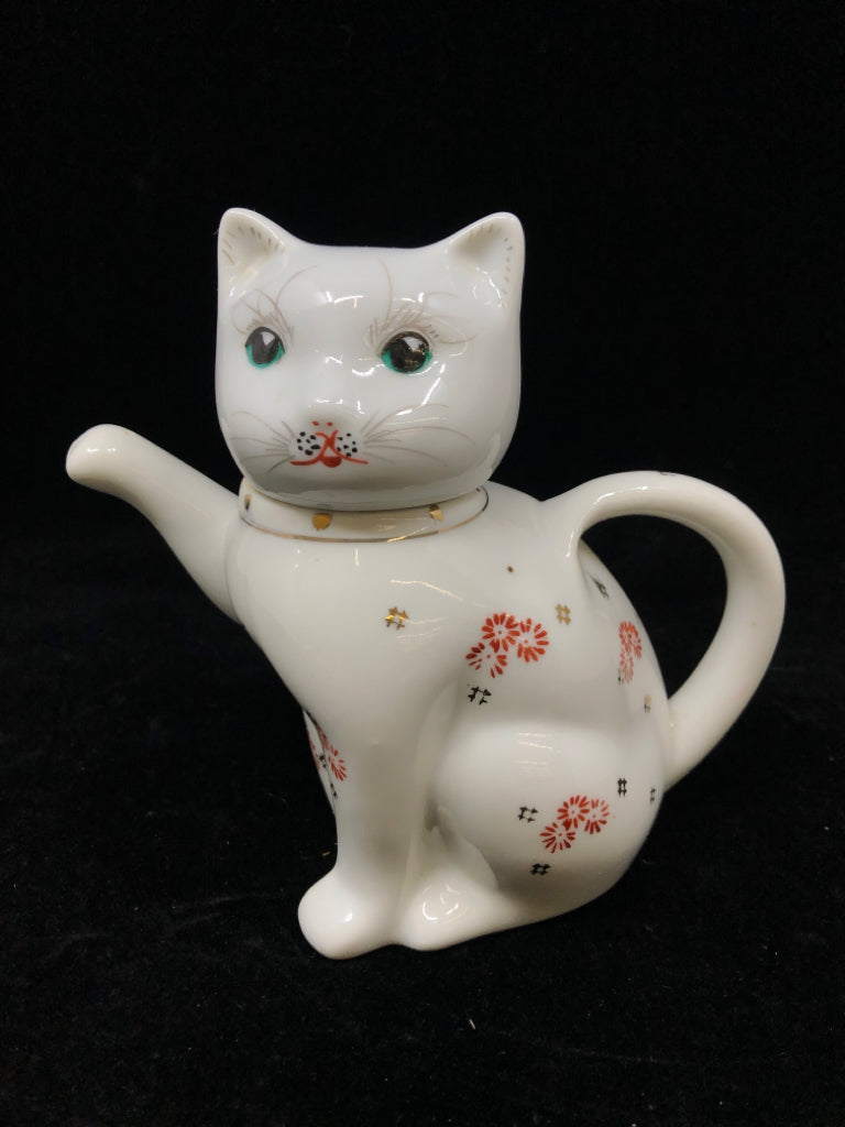 PORCELAIN CAT TEAPOT.