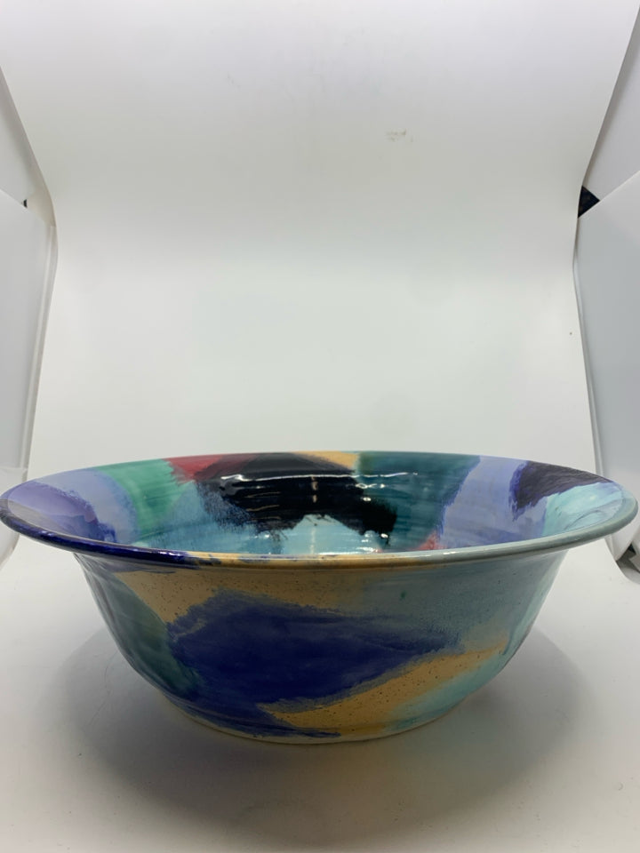 HEAVY POTTERY COLORFUL DECORATIVE BOWL.