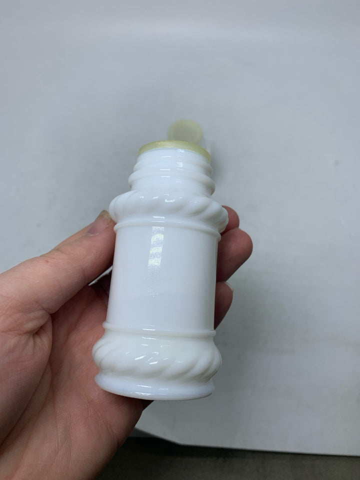 MILK GLASS SALT/PEPPER SHAKERS.