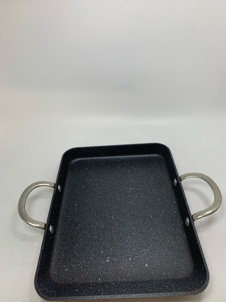 SQUARE SKILLET.