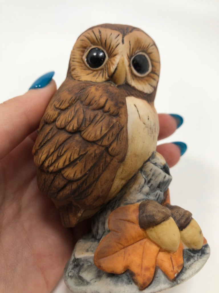 PORCELAIN OWL FIGURINE.