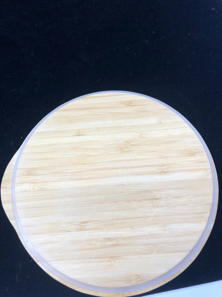 GREEN WOOD TOP CONTAINER.
