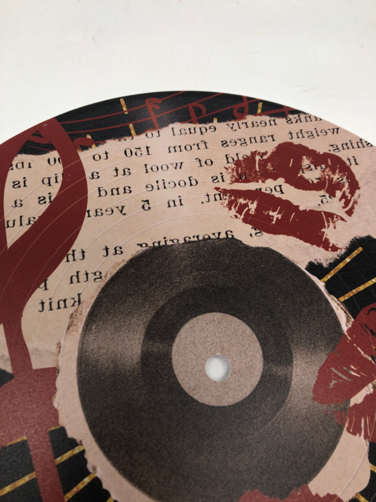 4 RETRO MUSIC FOAM RECORDS WALL DECOR.