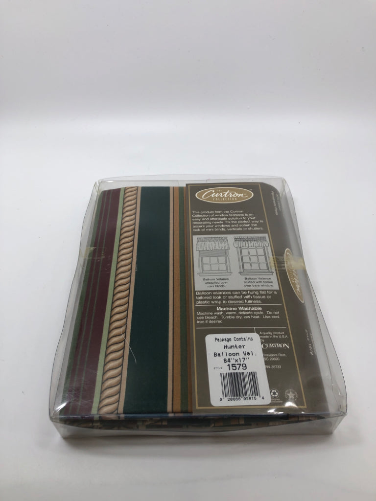 NIP HUNTER GREEN/BEIGE/MAROON BALLOON VALANCE.