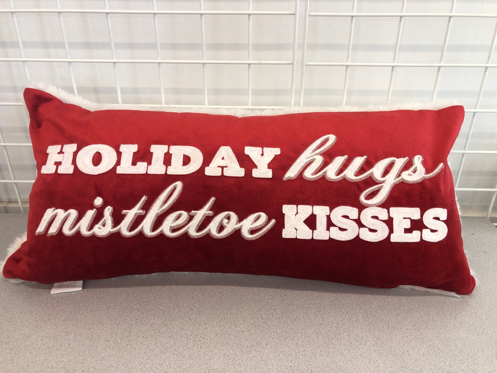 HOLIDAY HUGS THROW PILLOW.