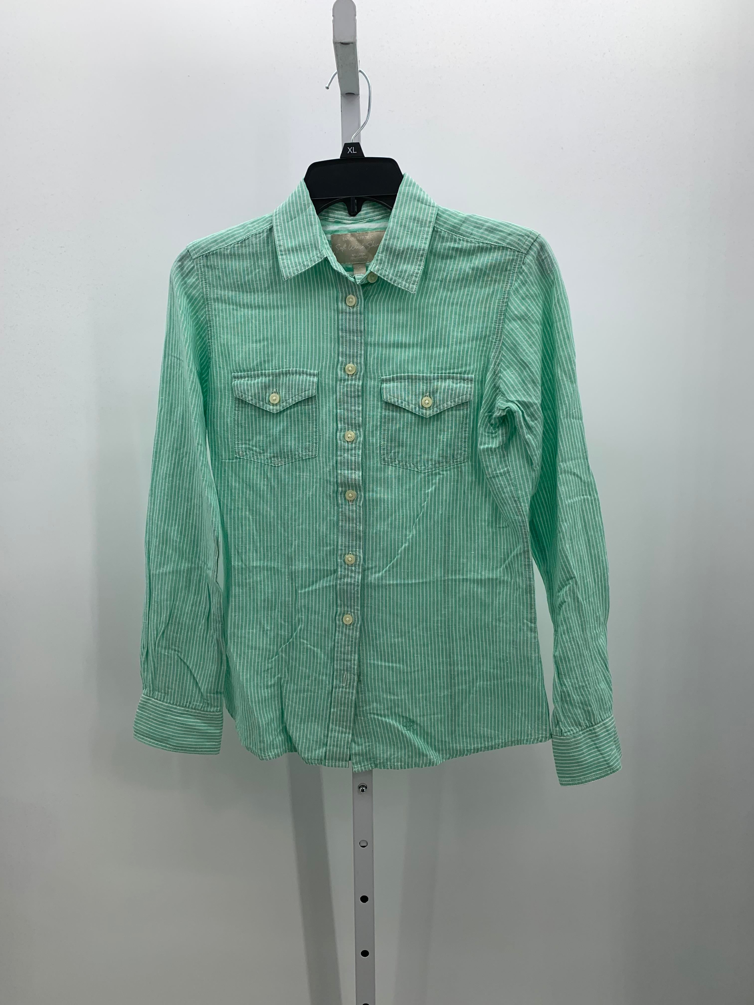 Banana Republic Size Extra Large Misses Long Sleeve Shirt