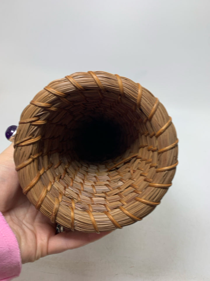WOVEN BROWN ANGEL TREE TOPPER W/ TAG.