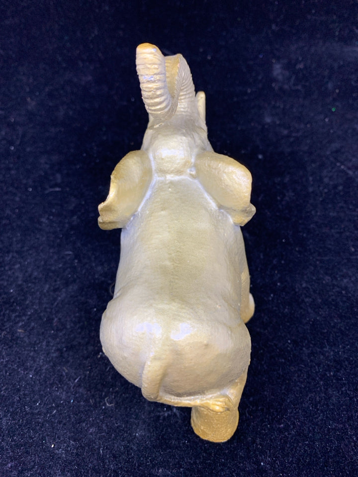GOLD ELEPHANT DESK DECOR.