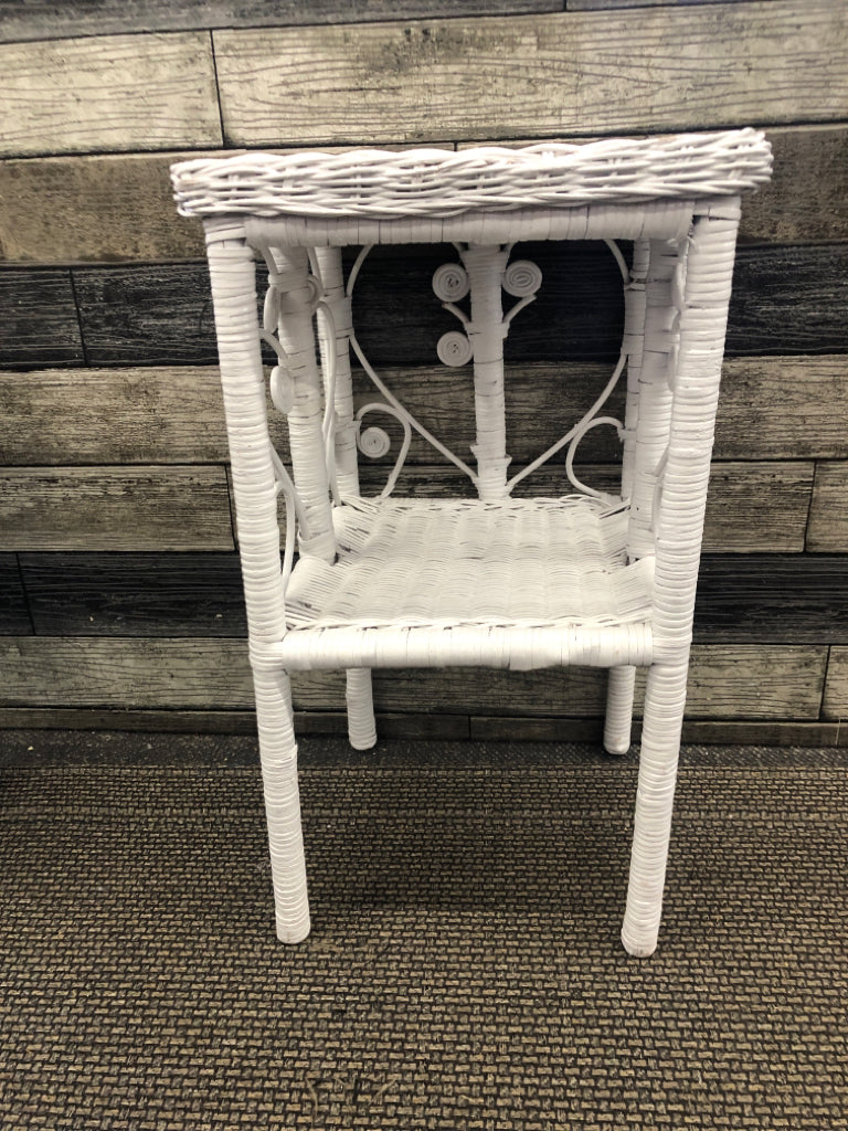 WHITE WICKER END TABLE.