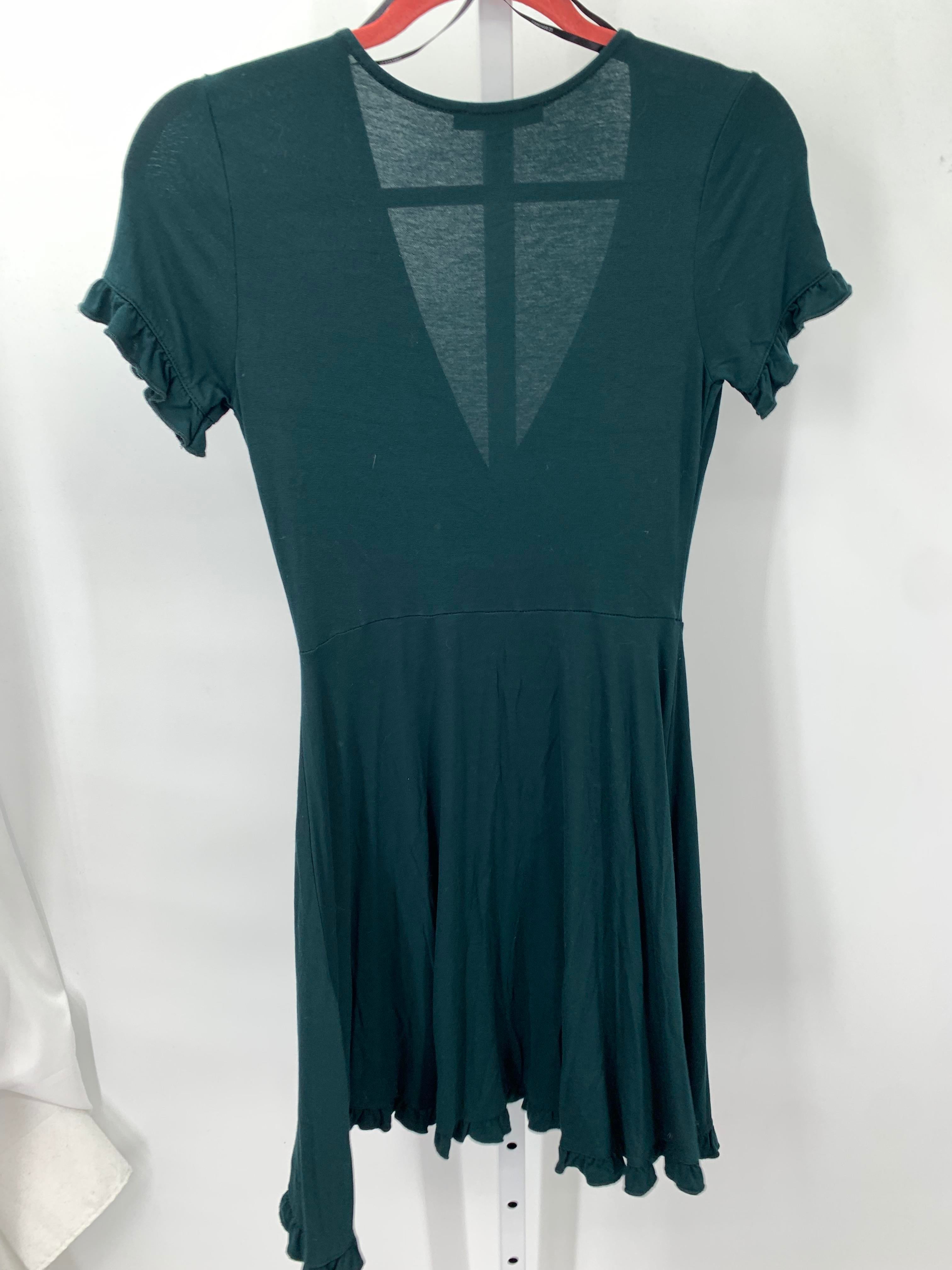 Forever 21 Size Medium Juniors Short Sleeve Dress