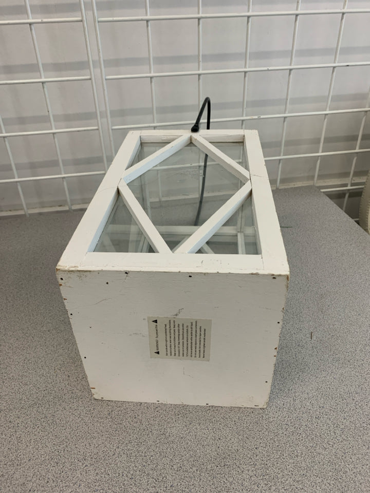 WHITE CANDLE LANTERN.