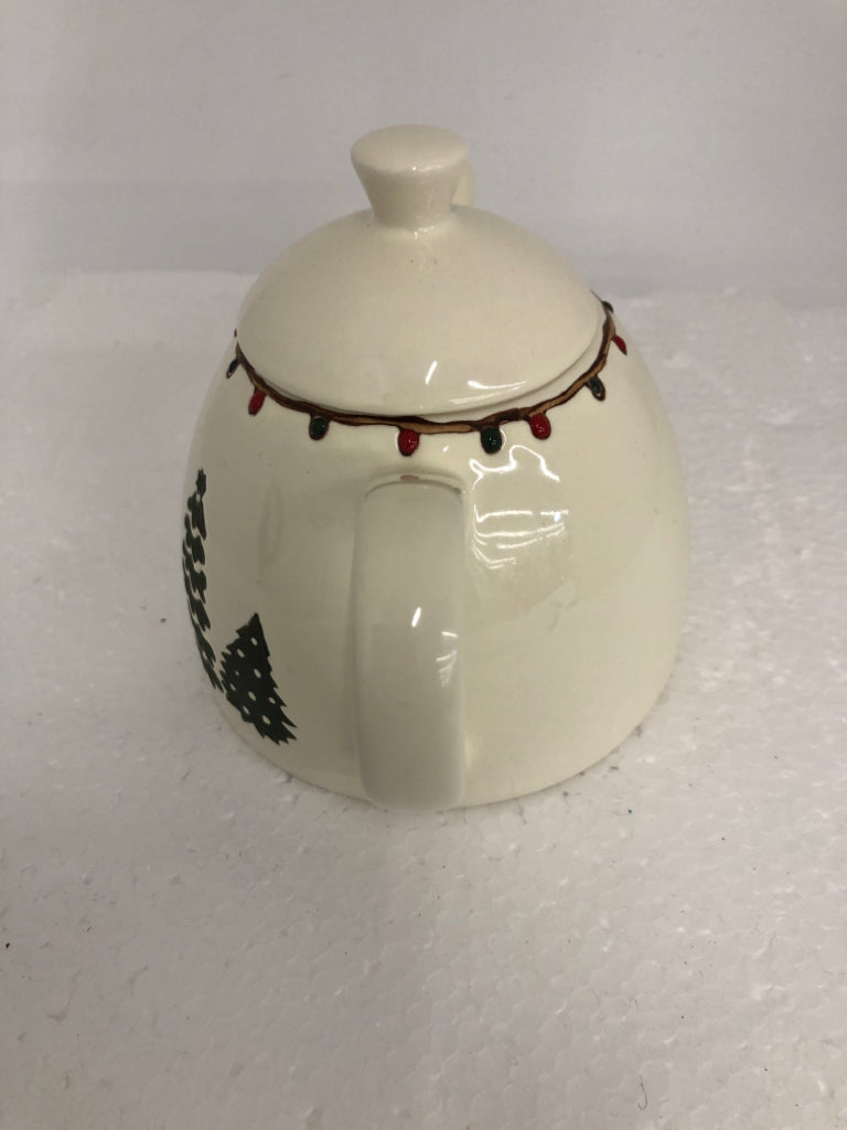 CHRISTMAS TREE TEAPOT.