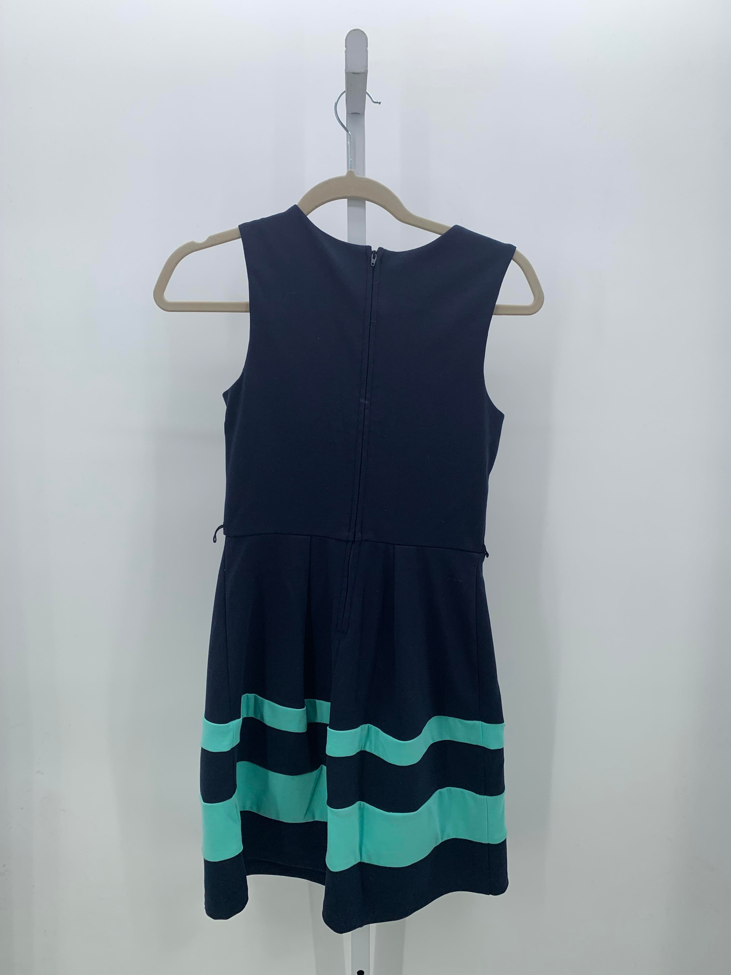 IZ Byer Size 3 Juniors Sleeveless Dress