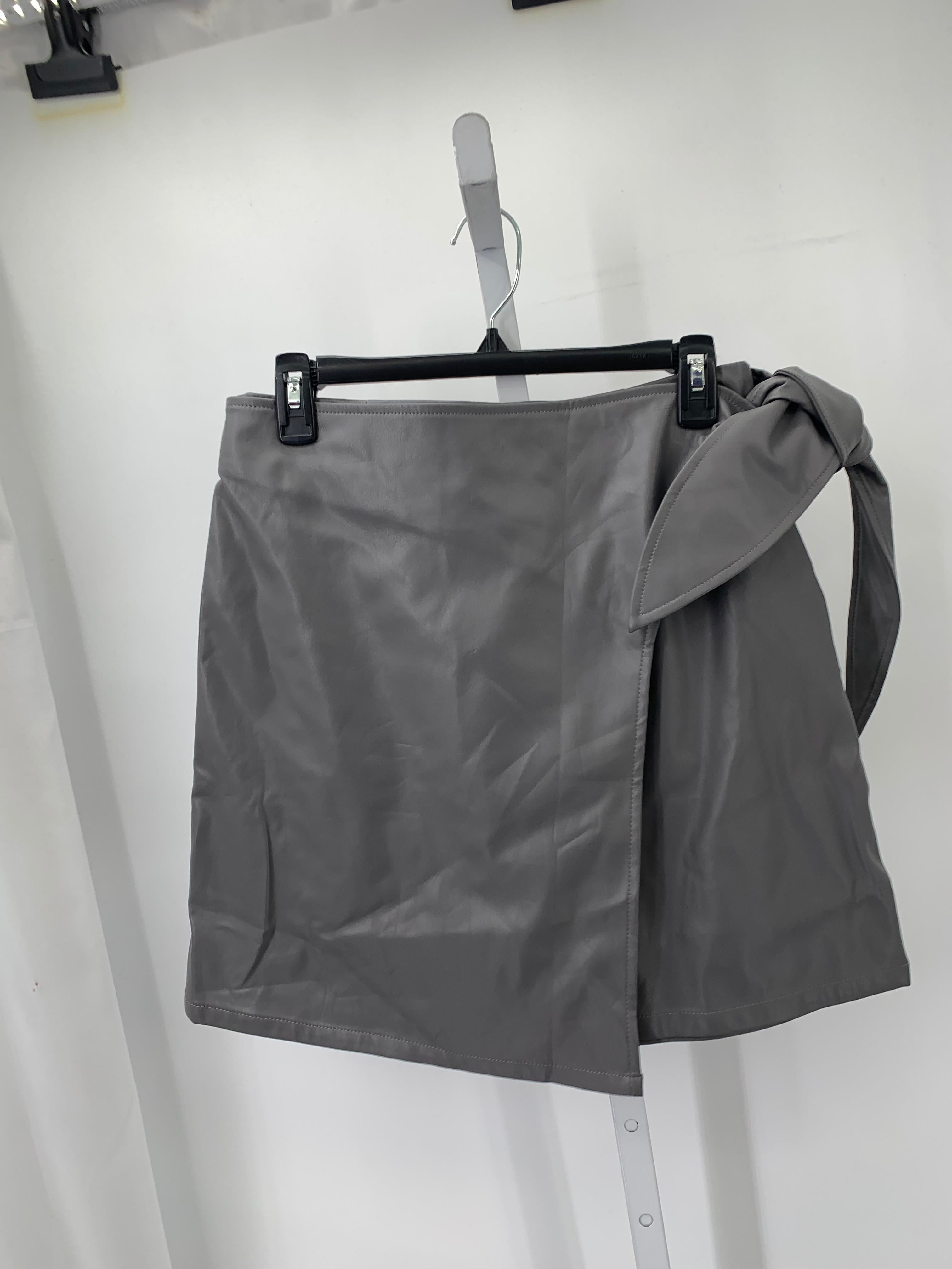 Size Large Misses Skirt