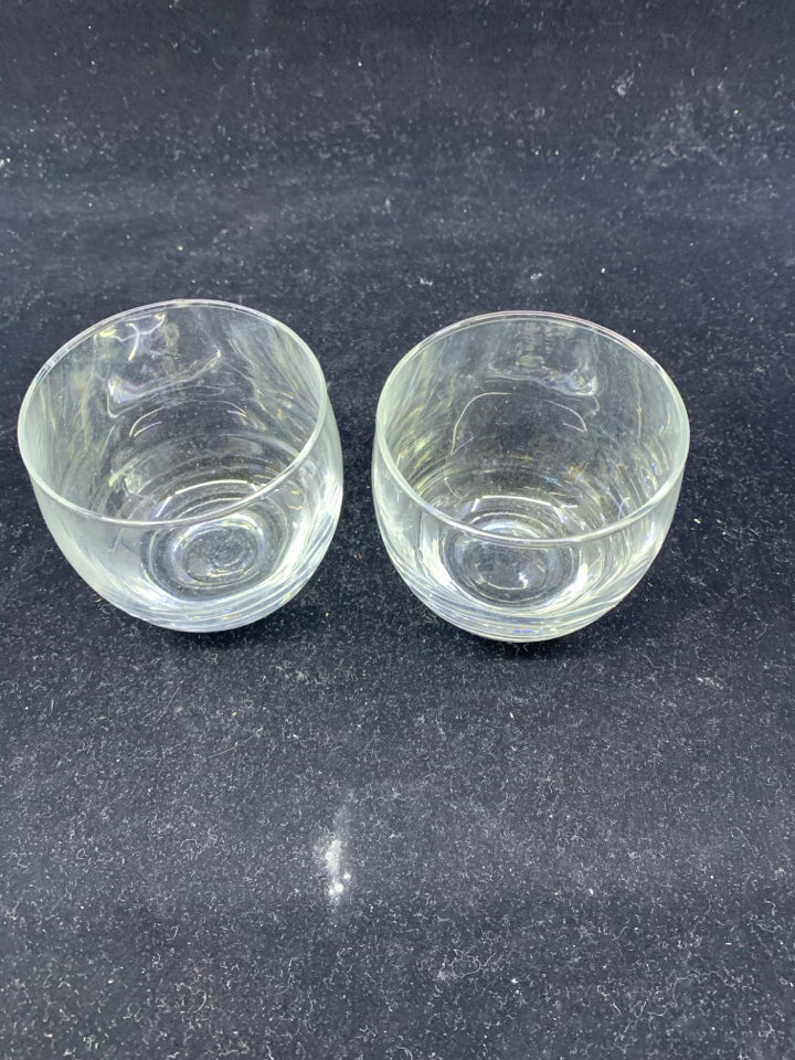 2 SHORT ROUND LIQUOR GLASSES.