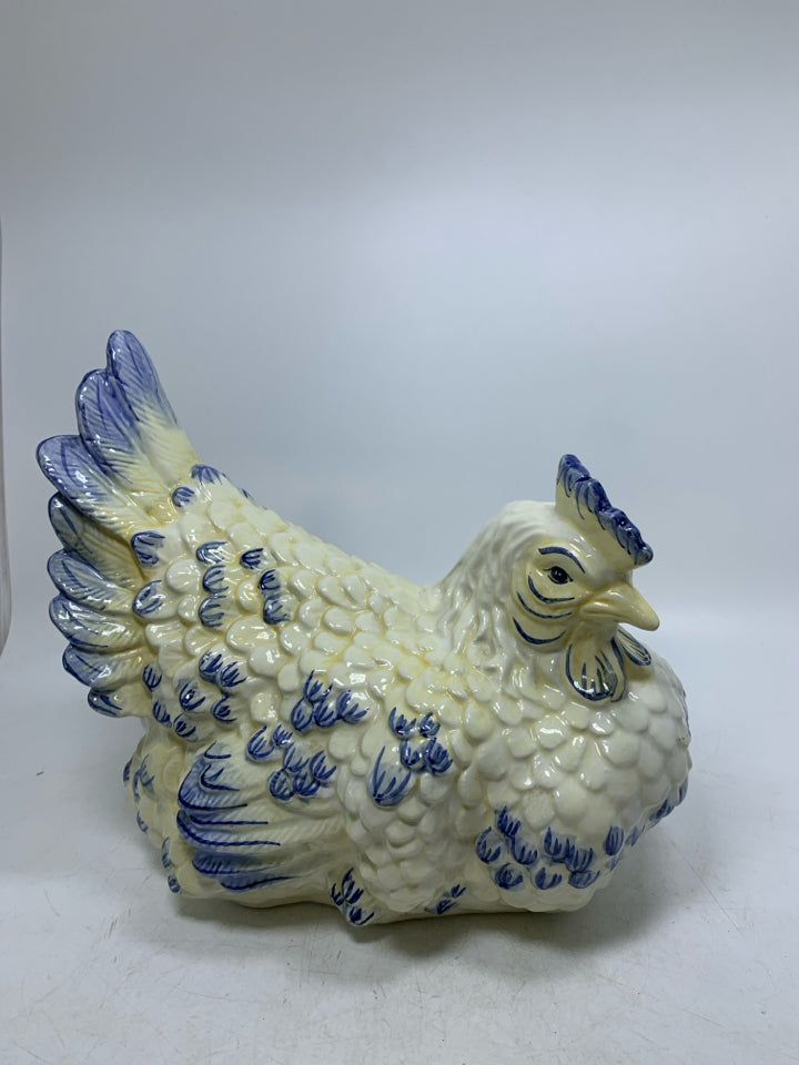 CERAMIC LARGE LAYING HEN W/ BLUE DETAILS.