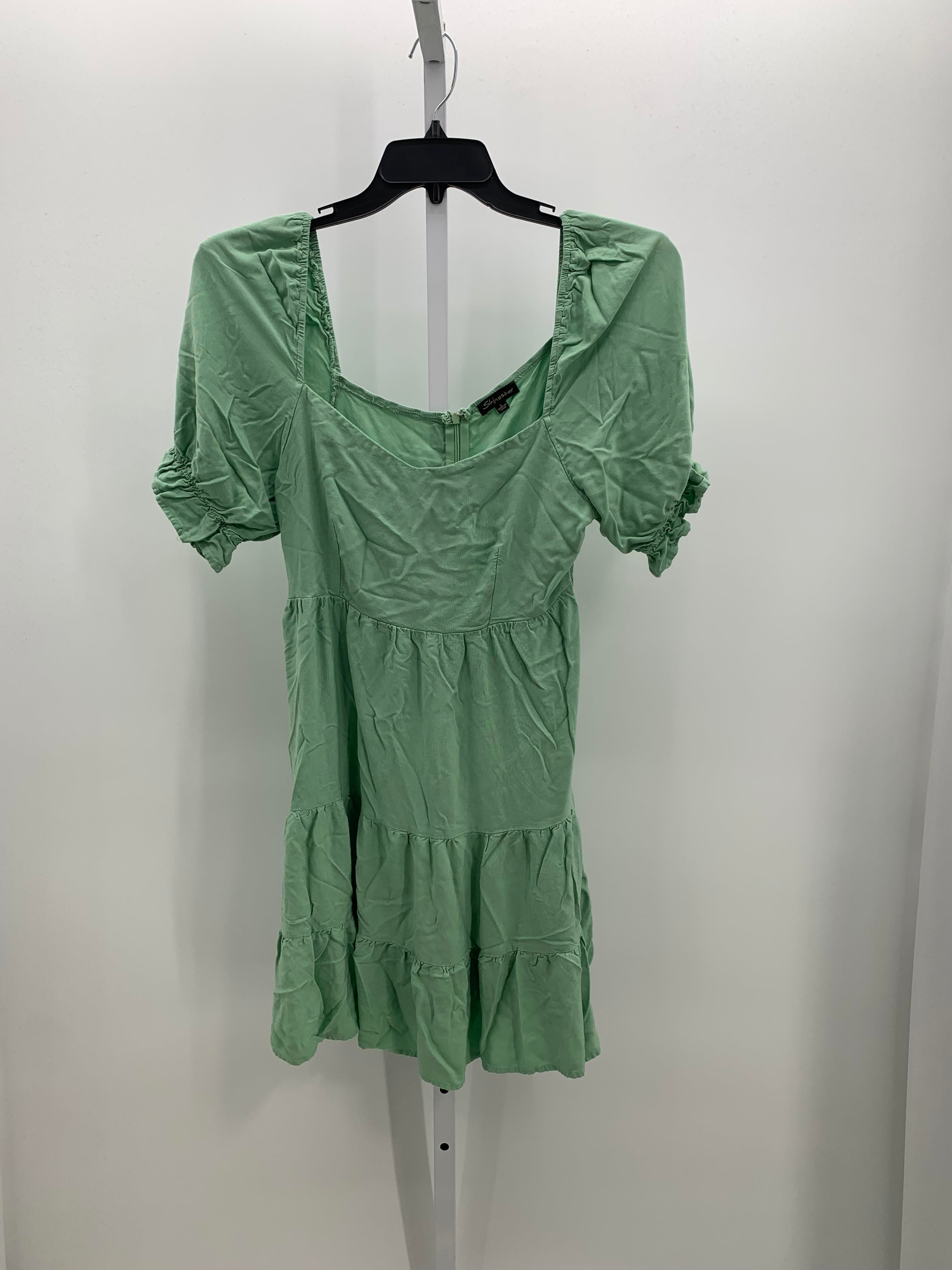 Shinestar Size Large Juniors Short Sleeve Dress