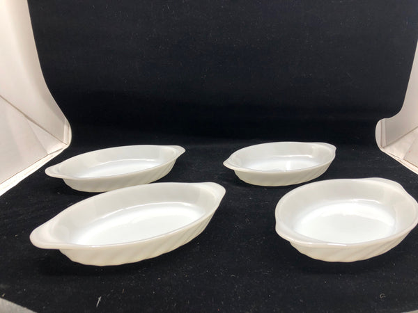 4 OVAL AU GRATIN BAKEWARE DISHES.