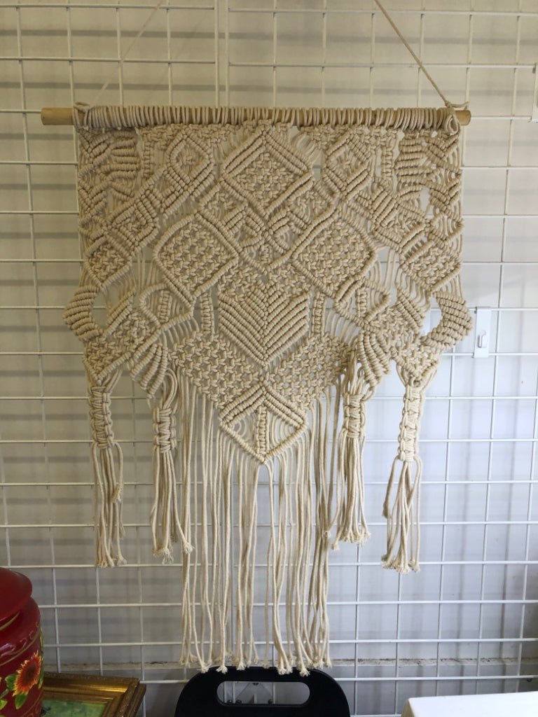 MACRAME DIAMOND PATTERN WALL DECOR.