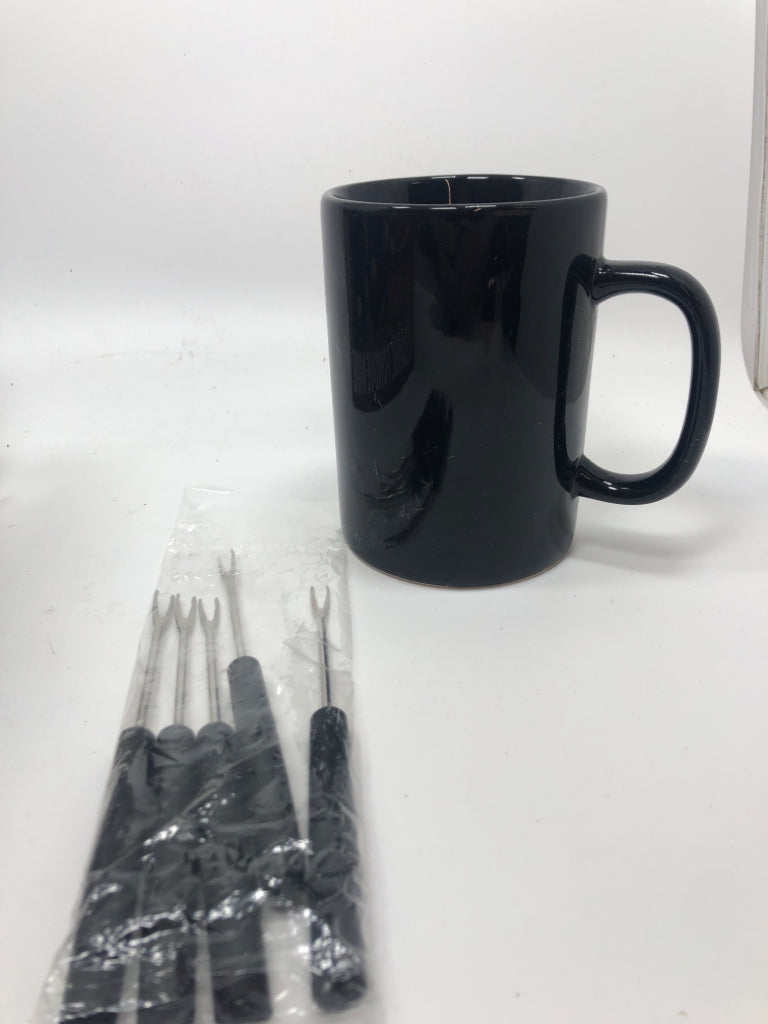 NIB KOVOT CERAMIC FONDUE MUG SET.