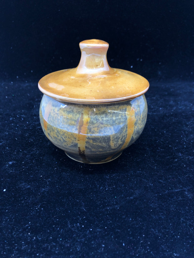 POTTERY IRIDESCENT SUGAR BOWL.