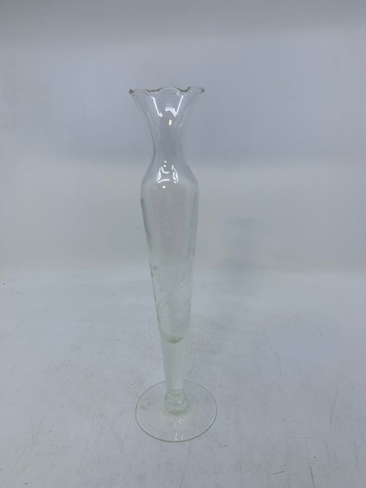 HERITAGE ETCHED GLASS BUD VASE.