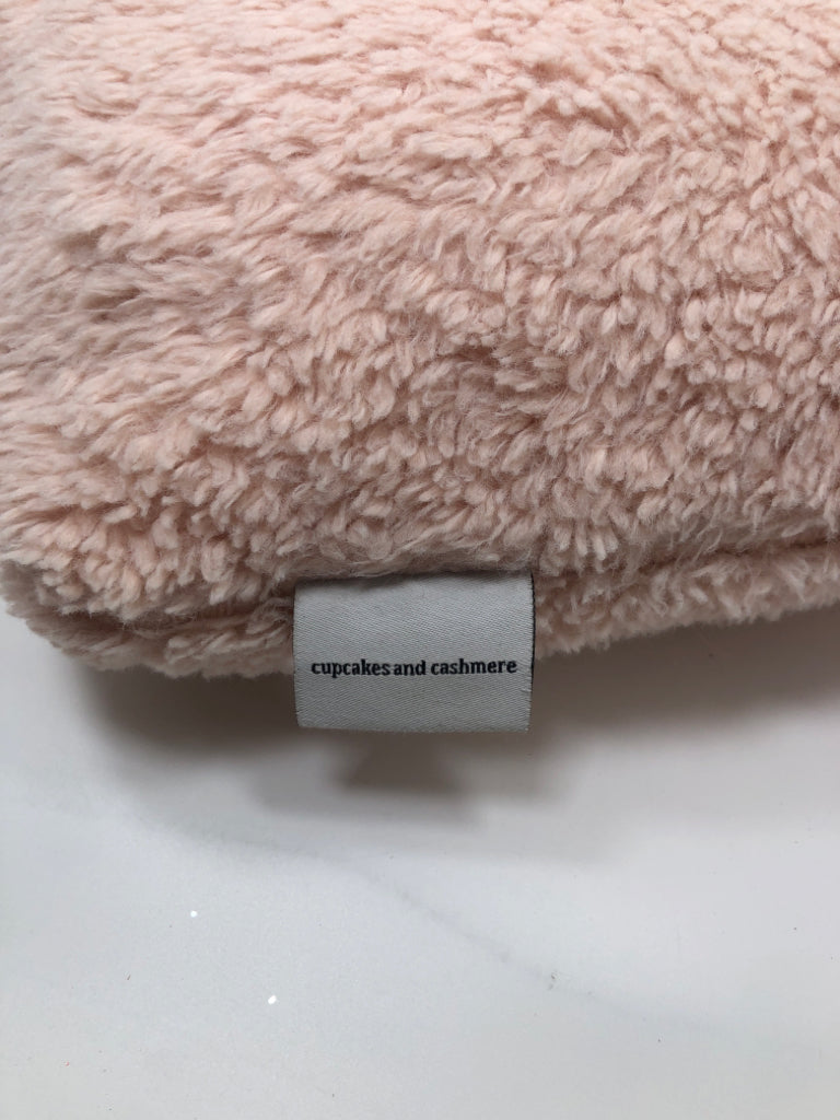 FUZZY HEART SHAPED PILLOW.