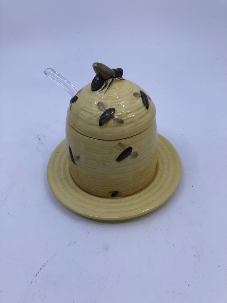 3 PC BEEHIVE HONEY POT W/ PLATE/SPOON MADE IN GERMANY.