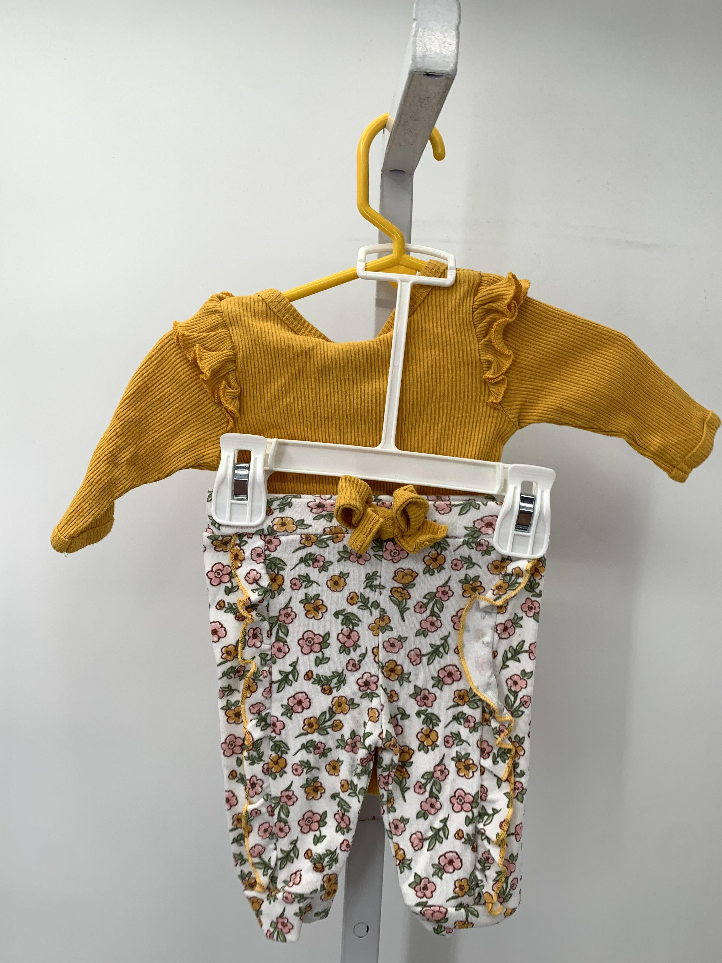 Nicole Miller Size 0-3 months Girls 2 Pieces