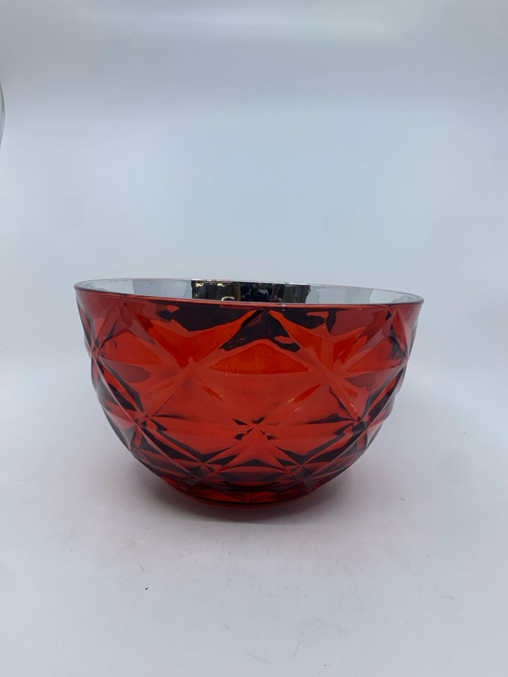 RED/SILVER CENTERPIECE BOWL.