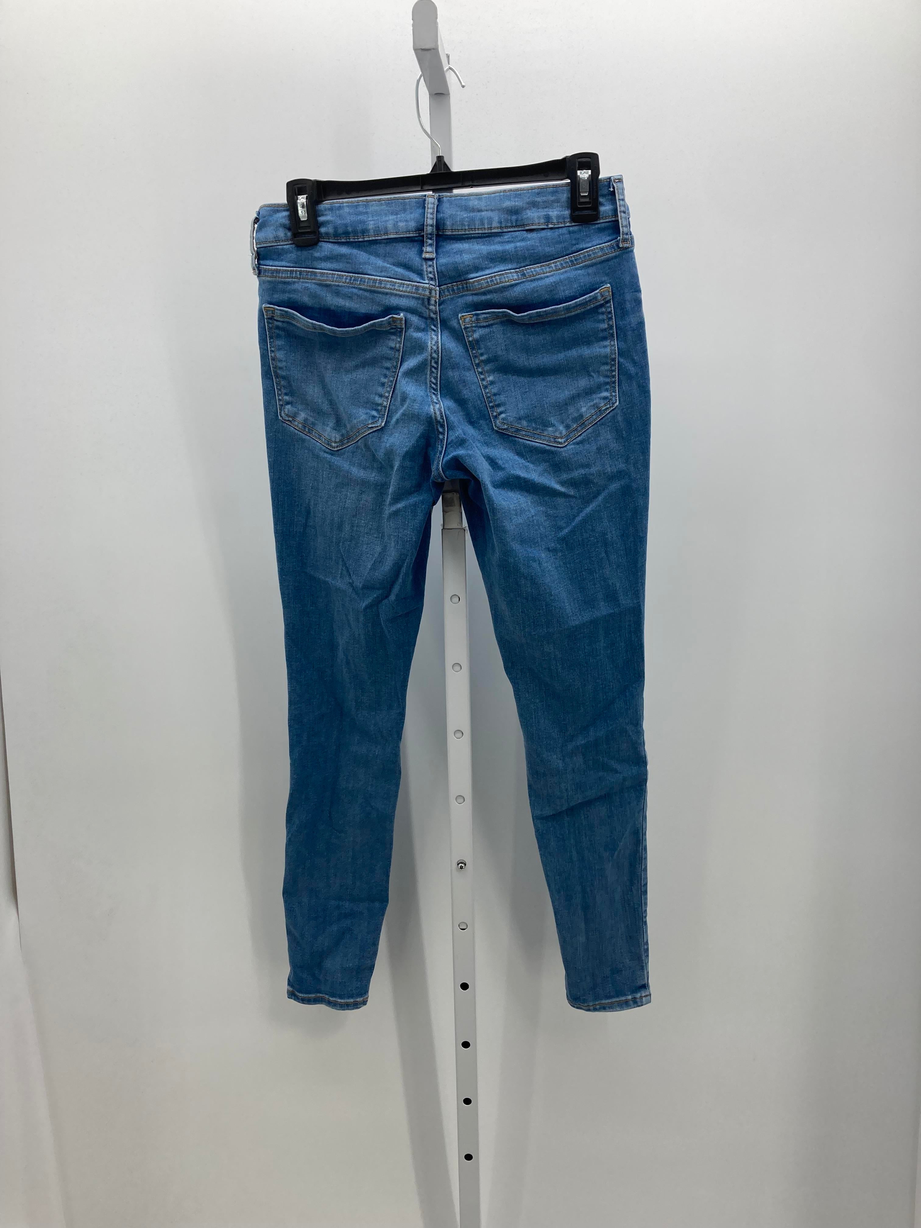 Old Navy Size 6 Misses Jeans