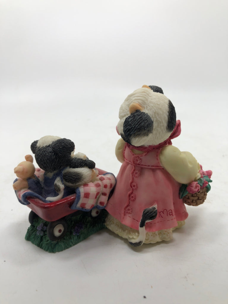 "I'M MOOVIN' INTO SPRING " MARY MOOMOOS FIGURINE.