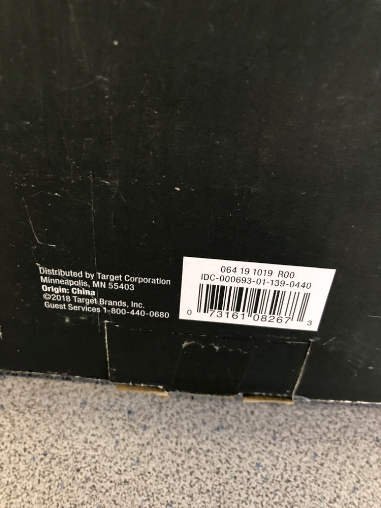 NIB WALL SHELF/TOWEL BAR & 2 SHELVES.