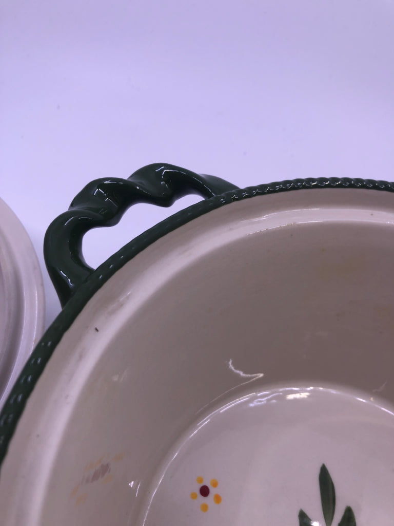 LARGE GREEN TEMPTAIONS BAKING DISH W LID.