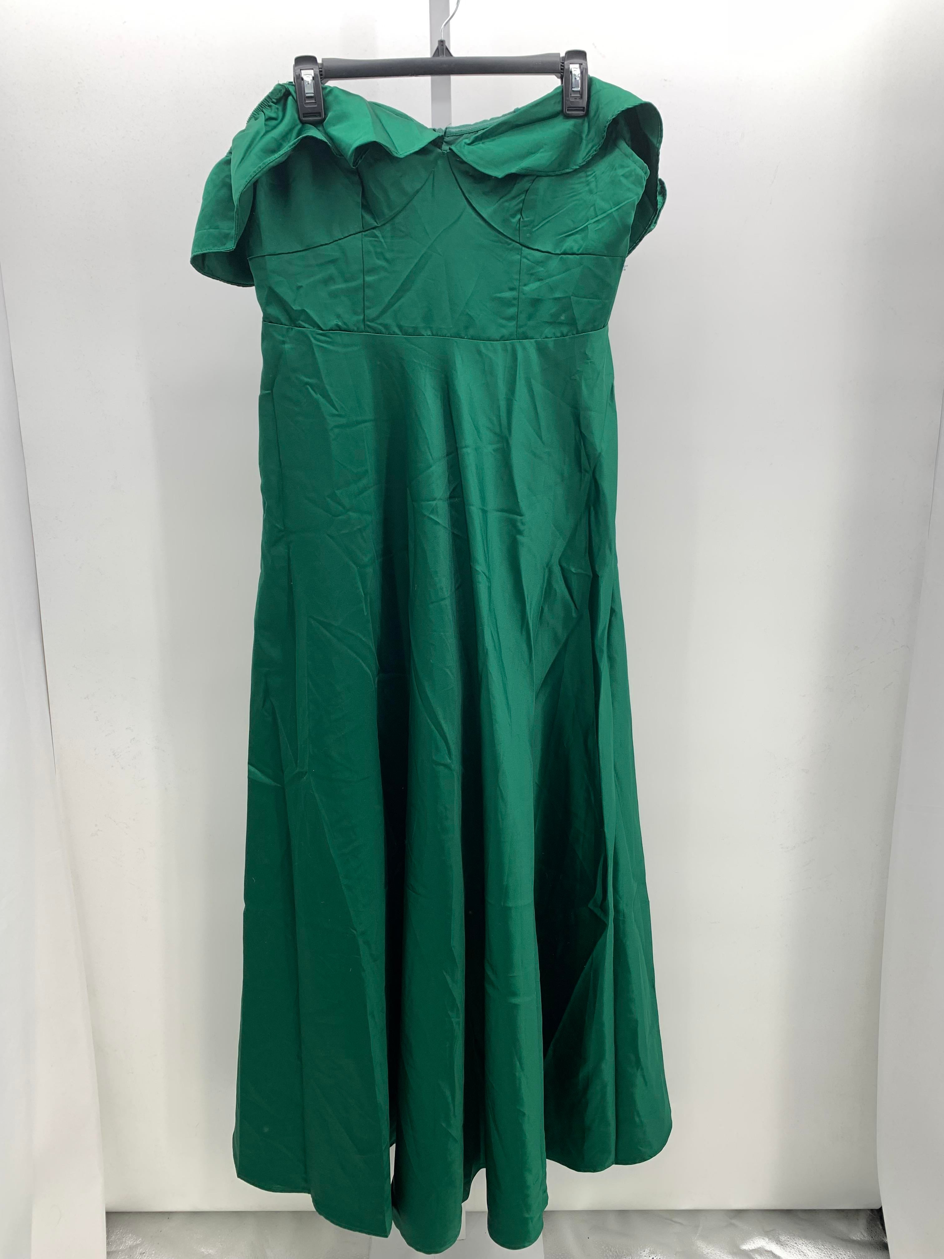 Size Large Misses Short Sleeve Dress