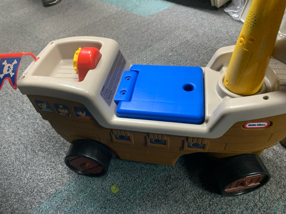 Little Tikes Play n Scoot Pirate Ship