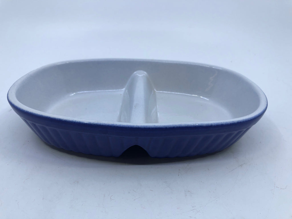 BLUE STONEWARE DIVIDED BAKING DISH.