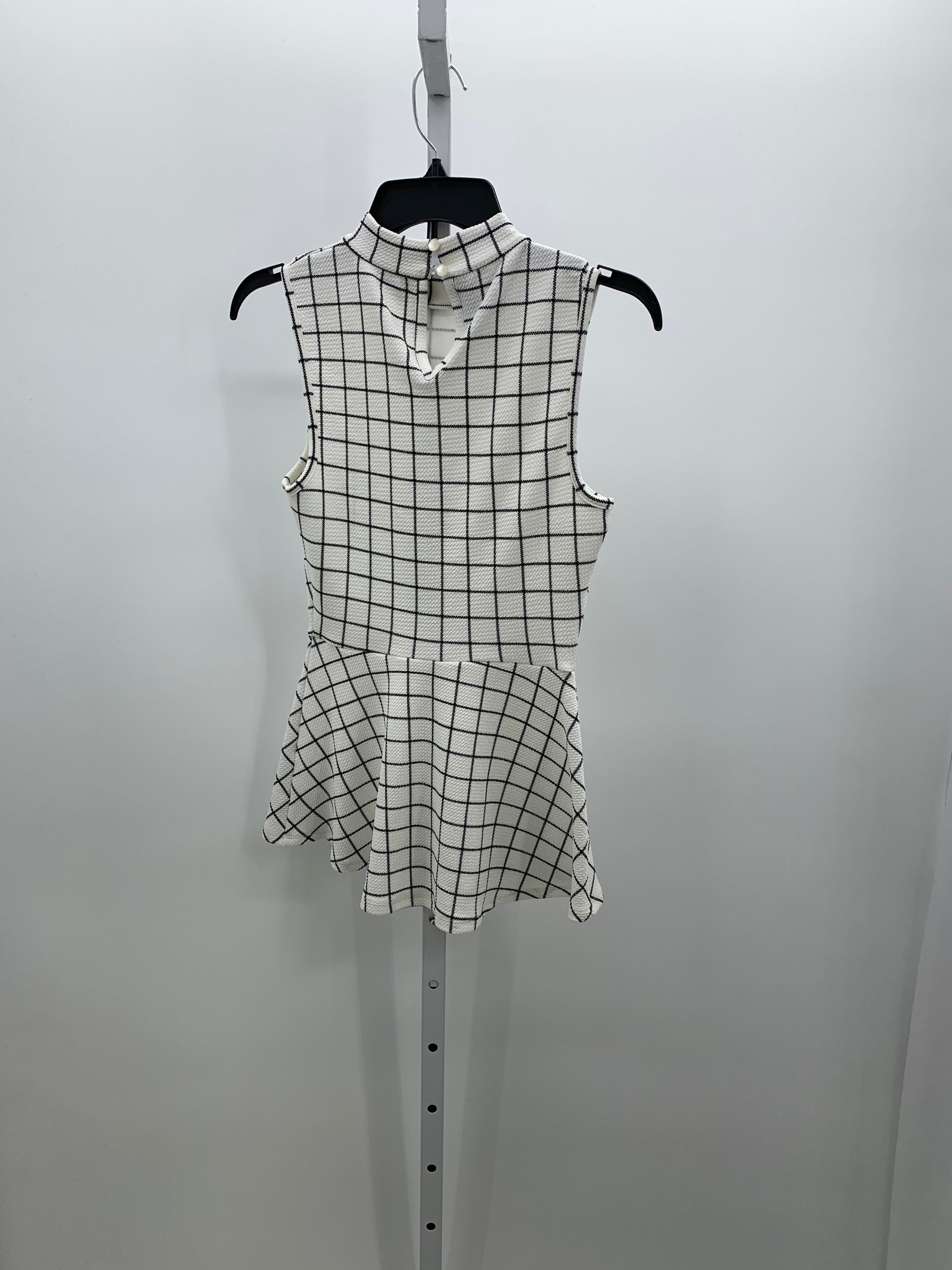 IZ Byer Size X Small Juniors Sleeveless Shirt