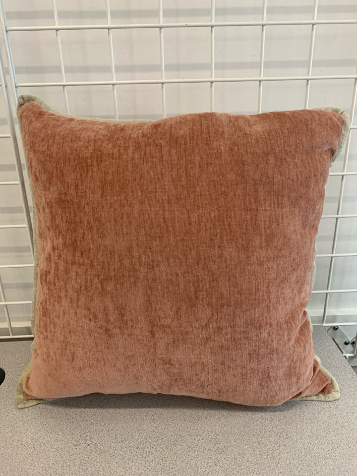 PINK VELVET ACCENT PILLOW W/GRAY TRIM.