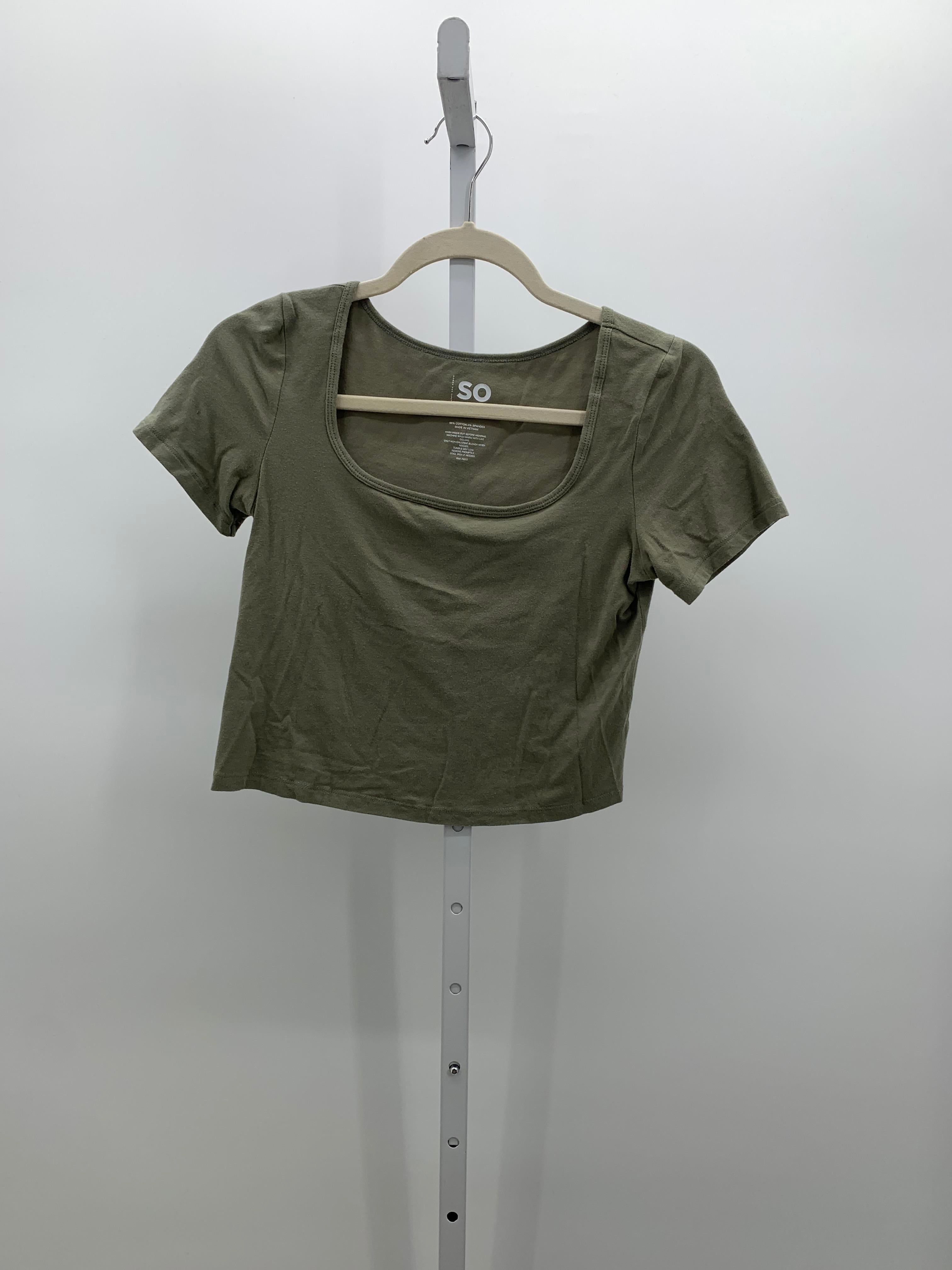 SO Size Large Juniors Short Sleeve Shirt