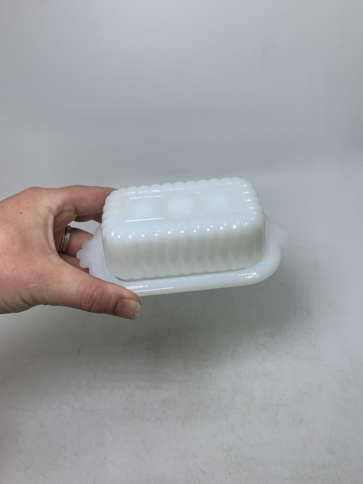 VTG MINI HALF STICK MILK GLASS BUTTER DISH.