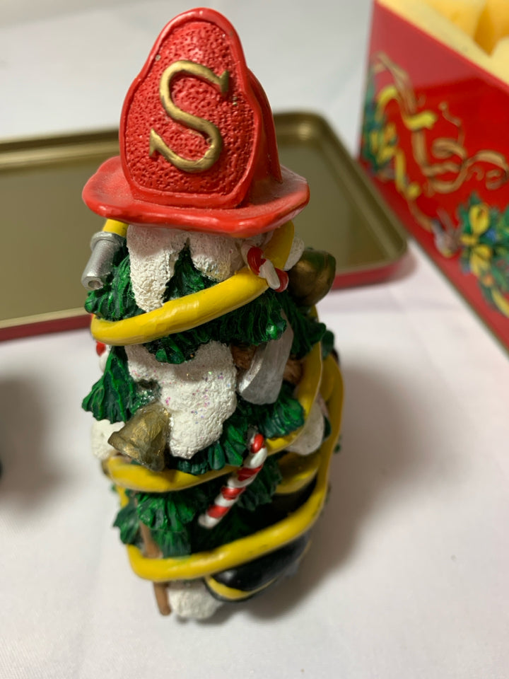2pc FIREMAN SANTA AND TREE IN TIN.
