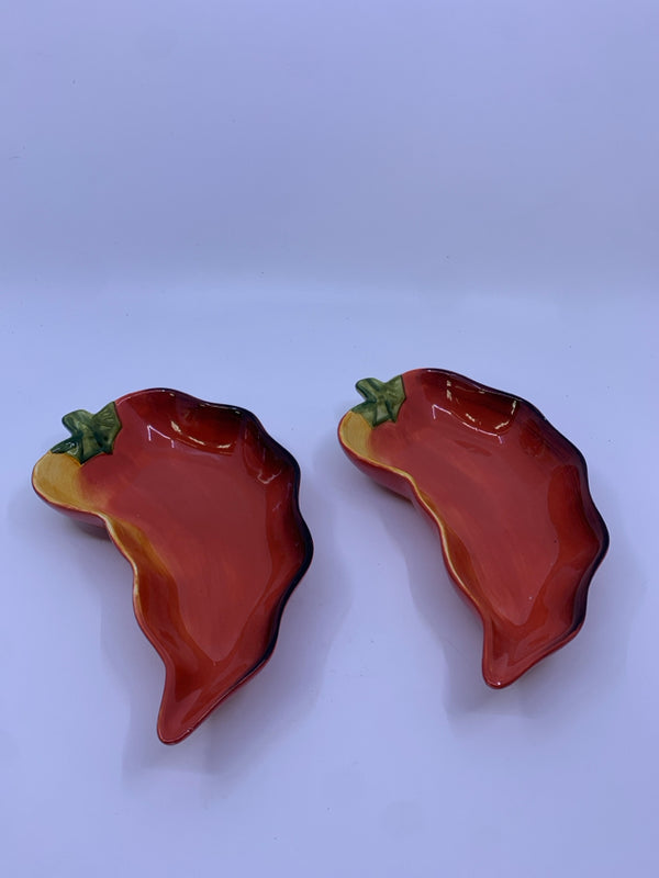 2 LA MESA PAINTED CHILI PEPPER BOWLS.