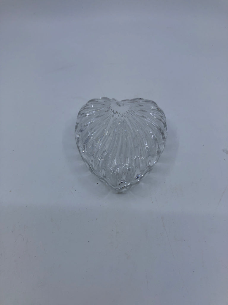 SMALL HEART GLASS TRINKET DISH W LID.