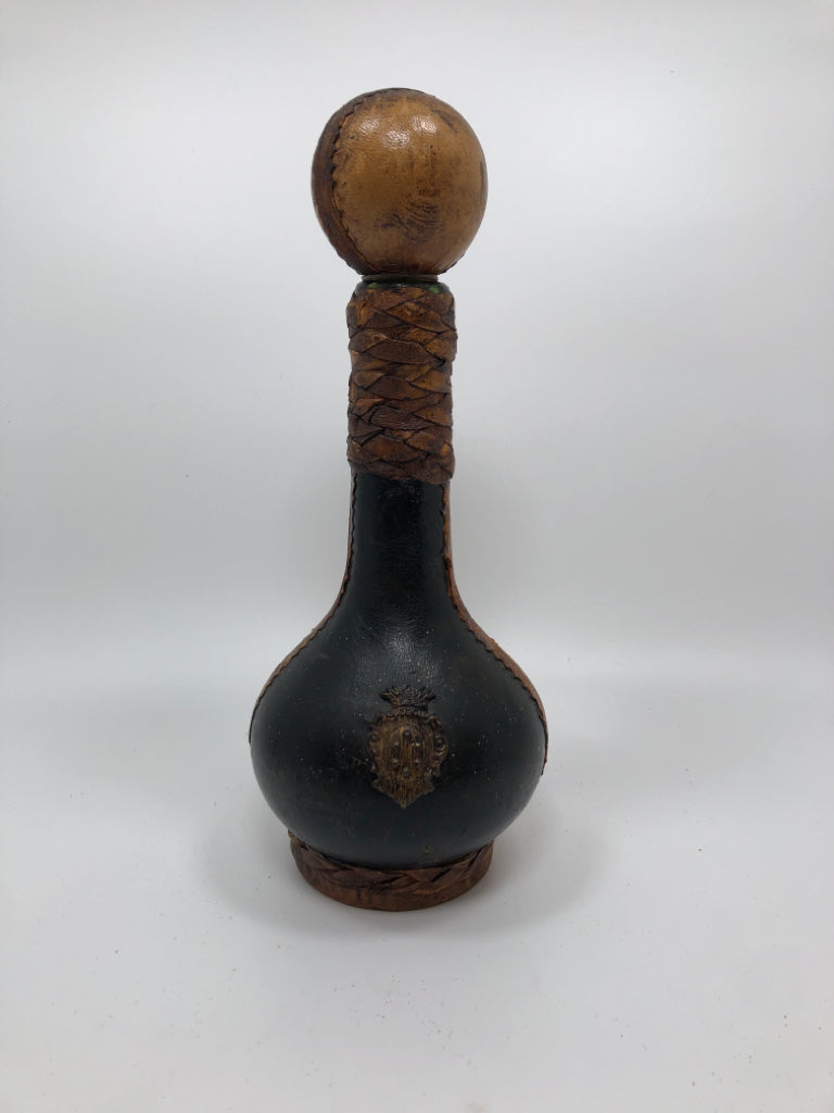 VTG LEATHER WRAPPED DECANTER W/BALL STOPPER.