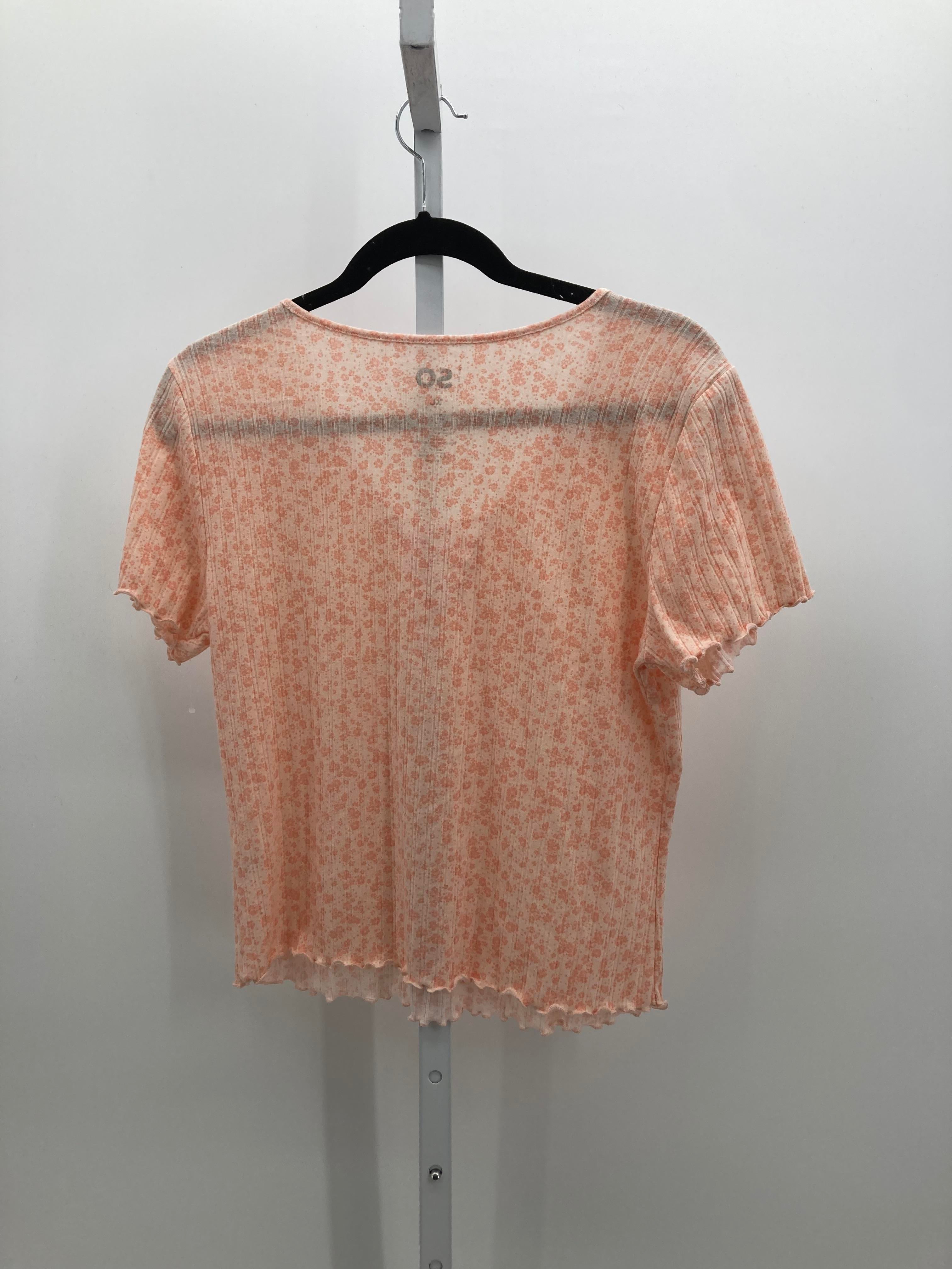 SO Size Extra Large Juniors Short Sleeve Shirt